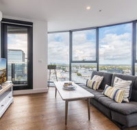 Golden Box Hill Apartment - Darwin Tourism