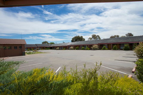 Golden Grain Motor Inn - Darwin Tourism 3