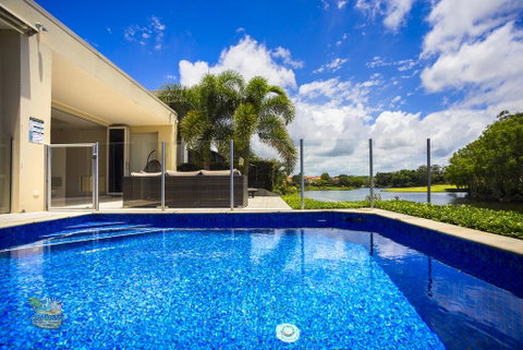 Grand Oasis At Sanctuary Cove - Darwin Tourism 1