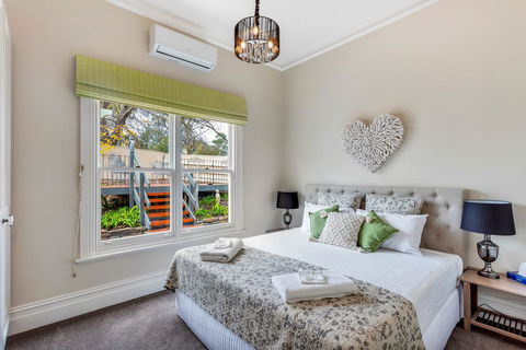 Grandview Accommodation - The Flaxley Apartments - Darwin Tourism 2