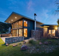 Grey Mare Chalet - Darwin Tourism