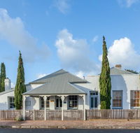 Grey Masts Robe - Darwin Tourism