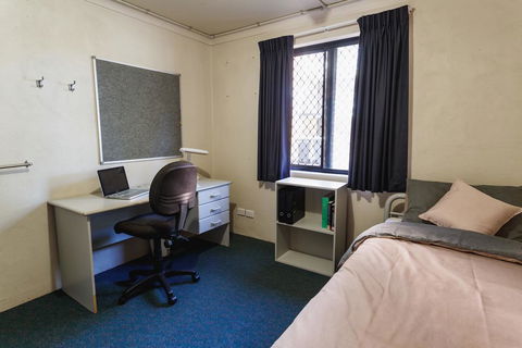 Guild House 6 Bedroom Flat - Darwin Tourism 3
