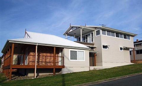 Hampstead, 32 Main Street - Darwin Tourism 0