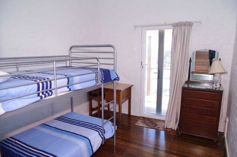 Hampstead, 32 Main Street - Darwin Tourism 1