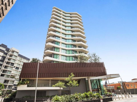 HARBOURSIDE- Hosted By: L'Abode Accommodation - Darwin Tourism 3