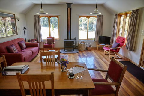Herons Rise Vineyard Accommodation - Darwin Tourism 2