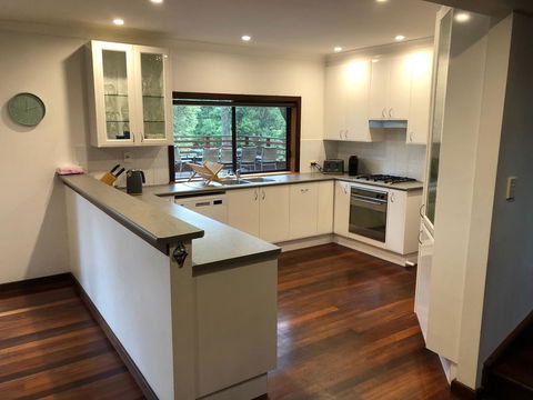Hidden Gem Acreage Close To Terrigal Beach - Darwin Tourism 1
