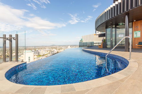 High Life Central With Pool And Car Park - Darwin Tourism 1