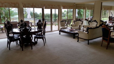 Hilltop Hideaway - Darwin Tourism 0