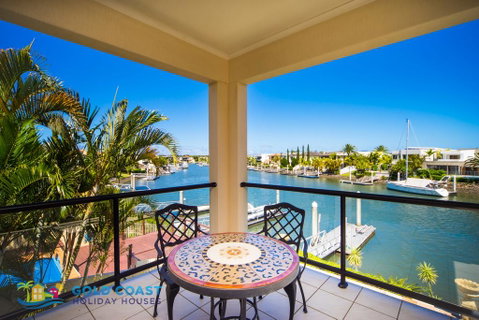 Holiday Home Luxe @ Sanctuary Cove - Darwin Tourism 3
