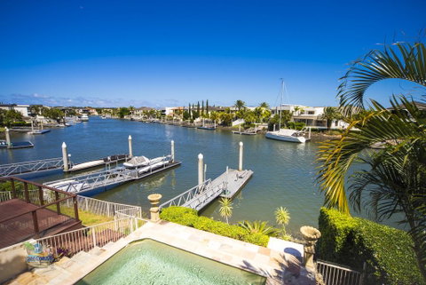 Holiday Home Luxe @ Sanctuary Cove - Darwin Tourism 1