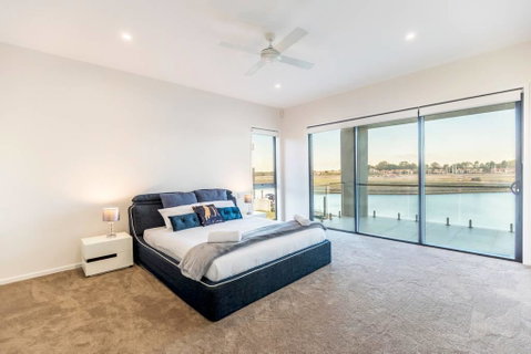 HomePlus - Luxury Living In Sanctuary Cove - Darwin Tourism 0