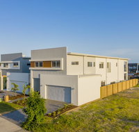 HomePlus -Fabulous Waterfront Dream Holiday House - Darwin Tourism