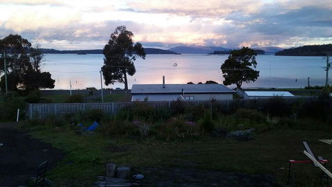 Islandview Beachhouse - 60m Down Driveway To Beach, Dover Tasmania - Darwin Tourism 1