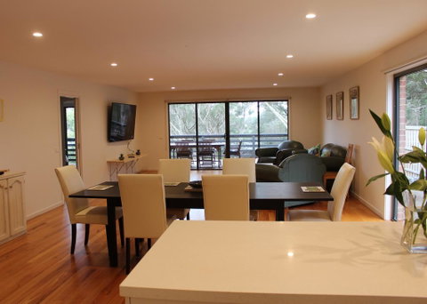 Kanburra House - Darwin Tourism 0