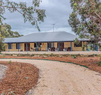 Kangaroo Lake Homestead - Darwin Tourism