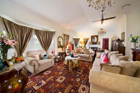 Katoomba Manor - Darwin Tourism 1