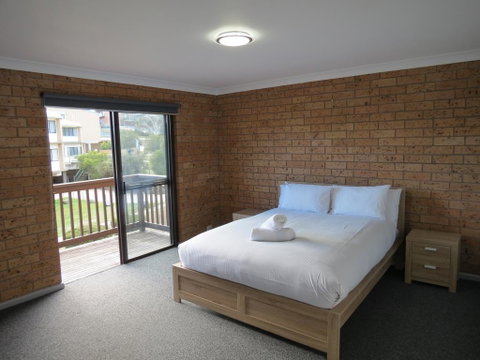 Kirwan Gardens 4 - Darwin Tourism 2