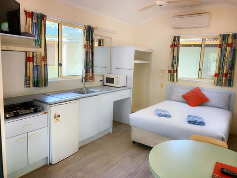 Knotts Crossing Resort - Darwin Tourism 1