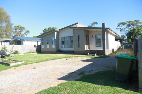Koala Beach House - Darwin Tourism 0