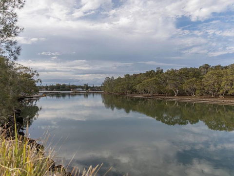 Kookas Nest - Waterfront Home, Tranquil Setting - Darwin Tourism 3