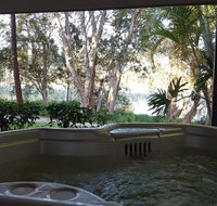 Lake Russell Lakeside Retreat - Darwin Tourism