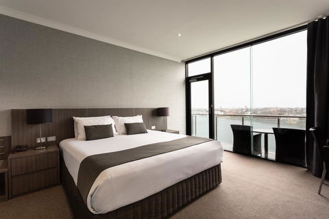 Lakes Hotel - Darwin Tourism 2
