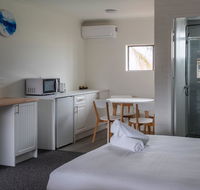 Lakeside Inn - Darwin Tourism
