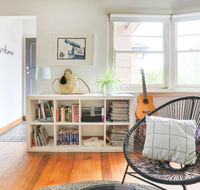 Large Quiet Art Deco Apt Camberwell - Darwin Tourism