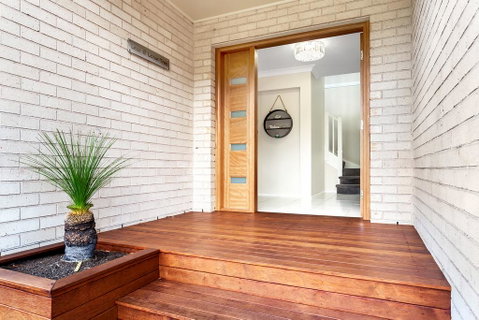 Laze @ Lemon Tree - Darwin Tourism 0