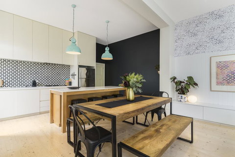 Luxe In Elwood - Darwin Tourism 3