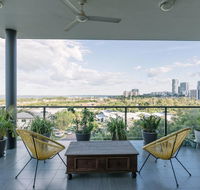 Luxury  Location - Sea Views with Modern Class  - Darwin Tourism