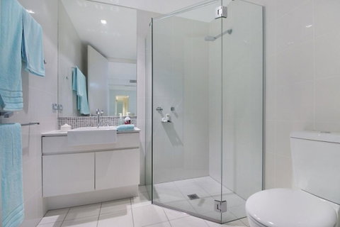 LUXURY BALE PENTHOUSE & JACUZZI SPA 1328 NORTH CULTURE - Darwin Tourism 2