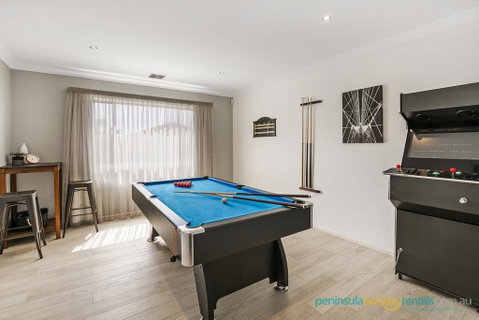 Luxury Coastal Escape - Darwin Tourism 2