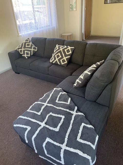Maffra Short Stay-Thomson House - Darwin Tourism 0