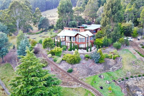 MAGICAL MOUNTAIN RETREAT - 20 Mins To CBD And Only 10 To MONA! - Darwin Tourism 0