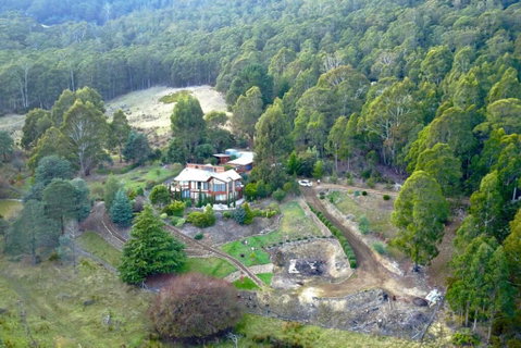 MAGICAL MOUNTAIN RETREAT - 20 Mins To CBD And Only 10 To MONA! - Darwin Tourism 1