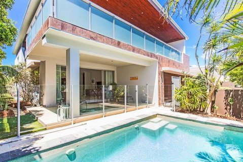 Malibu Beach House @ Corporate Boardies - Darwin Tourism 0