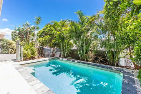 Malibu Beach House @ Corporate Boardies - Darwin Tourism 1