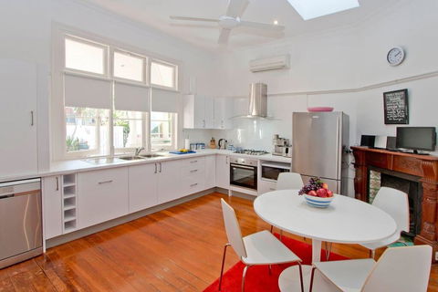 Manly Beachside 2 Bedroom House - Darwin Tourism 3
