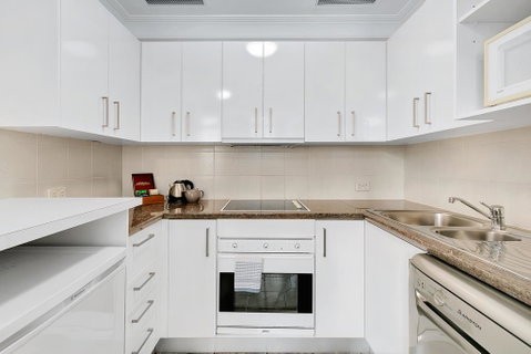 Manor Apartment Hotel - Darwin Tourism 2