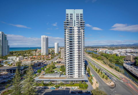 Mantra Broadbeach On The Park - Darwin Tourism 1