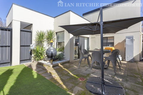 Marilyns Place: Private + Spacious + Central - Darwin Tourism 1