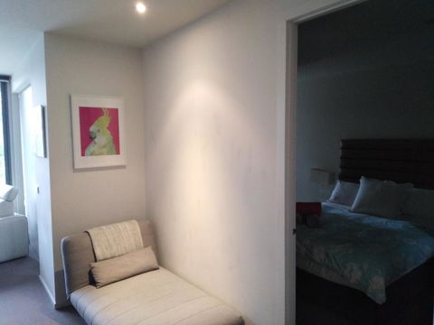 Marina View Apartment On The Maribyrnong River, Melbourne - Darwin Tourism 1