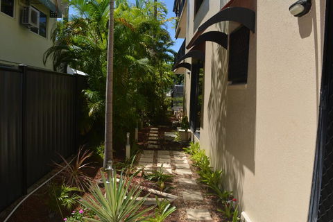 Mediterranean Beachfront Apartments - Darwin Tourism 2