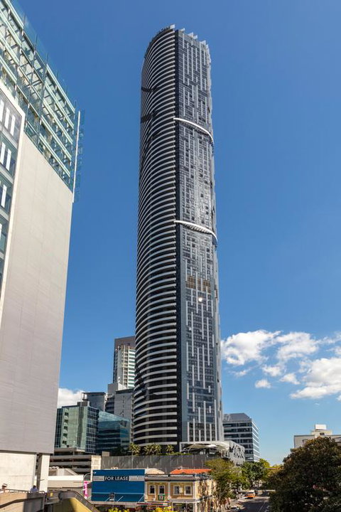Meriton Suites Herschel Street - Darwin Tourism 3