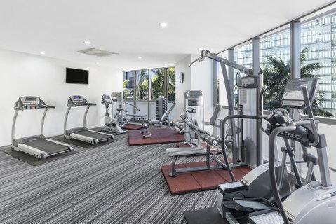 Meriton Suites Herschel Street - Darwin Tourism 1