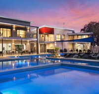 Middle Rock Holiday Resort - Darwin Tourism