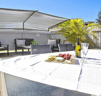 Middle Sea - perfect for two families - Darwin Tourism
